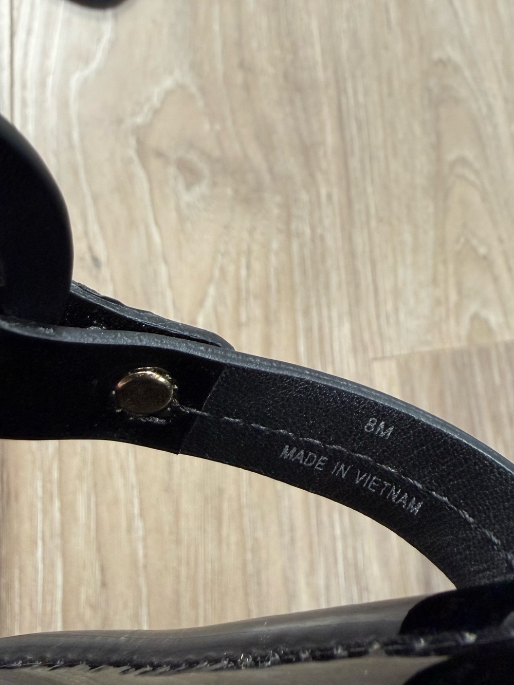 Black Patent Women's Logo Medallion Thong Sandals - Picture 10 of 10